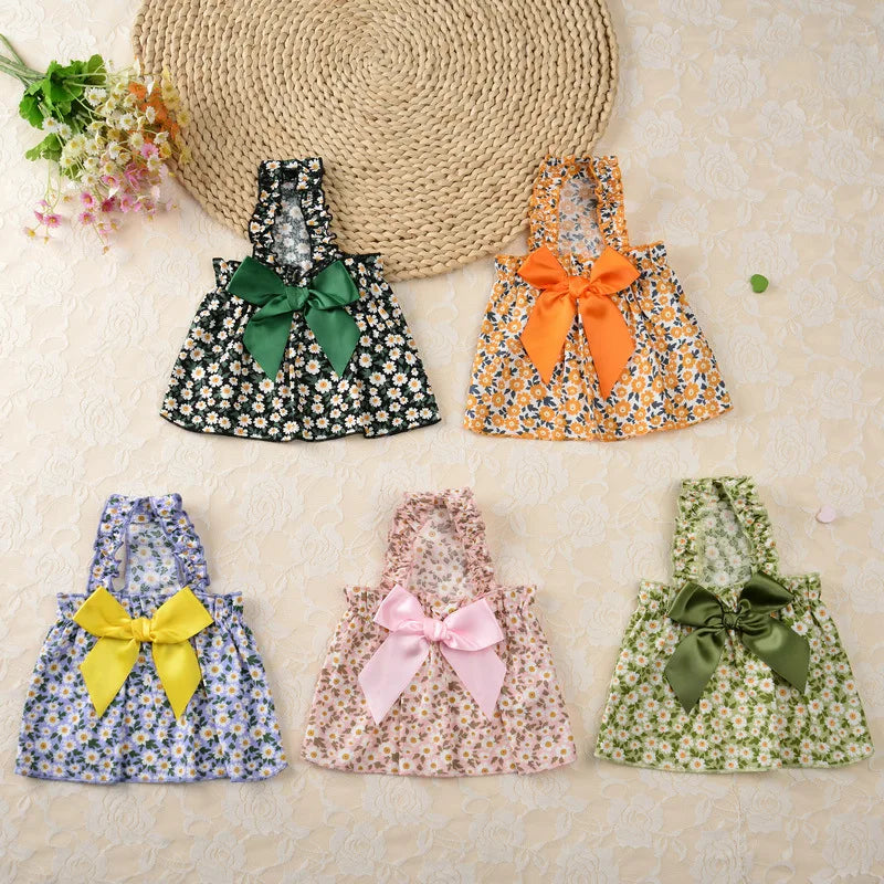 New spring and summer small wrinkled chrysanthemum strap skirt cotton princess dress pet clothes elastic dog clothes lady skirt